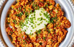Prepare Omelette with Tomato Paste