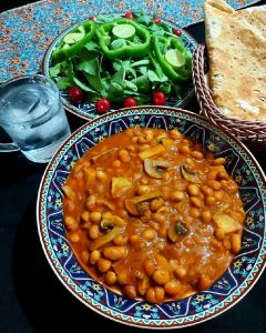 کنسرو خوراک لوبیا چیتی
